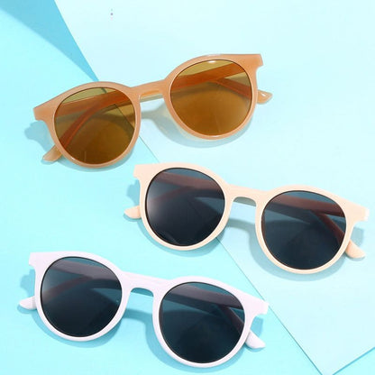 lentes-gafas-sol-niños-niñas-hijos-pequeños-padres-protección-ojos-dañinos-uv400-ultravioleta-rayos-unisex-ocular-vision-desarrollo-retina-lesiones -alta-calidad-peso-ligero-ultralight-resistente-soporta-impacto-nariz-narices-pequeñas-rostro-importacion-exclusiva-policarbonato-tecnologia-hd-marco -armazon-hipoalergenicos-livianos-colores-modelos-diseños-duraderas-estilo-unico-fashion-moda-modernos-sensibilidad-bisagras-resortes-patas-trivex -cómodas-resistentes-rayones-seguro-15