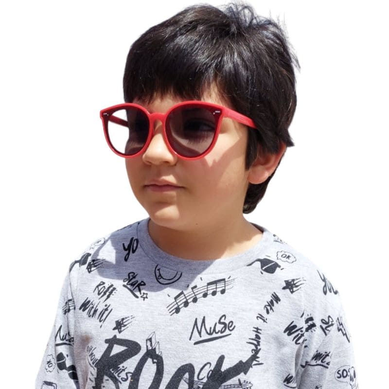lentes-gafas-sol-niños-niñas-hijos-pequeños-padres-protección-ojos-dañinos-uv400-ultravioleta-rayos-unisex-ocular-vision-desarrollo-retina-lesiones -alta-calidad-peso-ligero-ultralight-resistente-soporta-impacto-nariz-narices-pequeñas-rostro-importacion-exclusiva-policarbonato-tecnologia-hd-marco -armazon-hipoalergenicos-livianos-colores-modelos-diseños-duraderas-estilo-unico-fashion-moda-modernos-sensibilidad-bisagras-resortes-patas-trivex -cómodas-resistentes-rayones-seguro-3