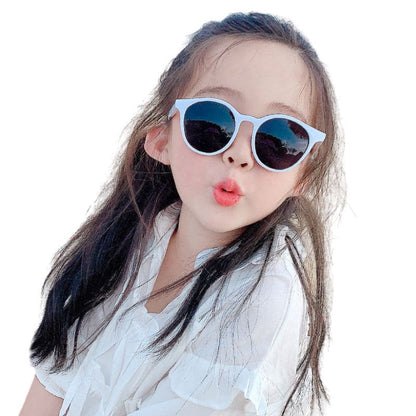 lentes-gafas-sol-niños-niñas-hijos-pequeños-padres-protección-ojos-dañinos-uv400-ultravioleta-rayos-unisex-ocular-vision-desarrollo-retina-lesiones -alta-calidad-peso-ligero-ultralight-resistente-soporta-impacto-nariz-narices-pequeñas-rostro-importacion-exclusiva-policarbonato-tecnologia-hd-marco -armazon-hipoalergenicos-livianos-colores-modelos-diseños-duraderas-estilo-unico-fashion-moda-modernos-sensibilidad-bisagras-resortes-patas-trivex -cómodas-resistentes-rayones-seguro-2