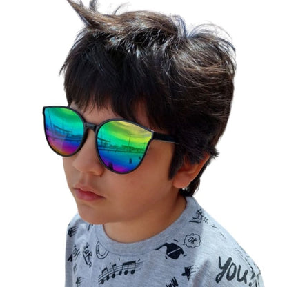 lentes-gafas-sol-polarizados-niños-niñas-hijos-pequeños-padres-protección-ojos-dañinos-uv400-ultravioleta-rayos-unisex-ocular-vision-desarrollo-retina-lesiones-alta-calidad-peso-ligero-ultralight-resistente-soporta-impacto-nariz-narices-pequeñas-rostro-importacion-exclusiva-policarbonato-tecnologia-marco-armazon-hipoalergenicos-livianos-colores-modelos-diseños-duraderas-estilo-unico-fashion-moda-modernos-sensibilidad-bisagras-resortes-patas-trivex-comodas-resistentes-rayones-seguro-impacto-microfibra-3